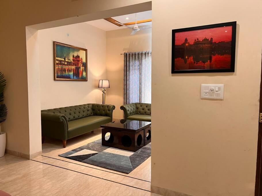 5Bhk Home Away From Home At Ranjit Avenue Амрітсар Екстер'єр фото